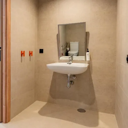 Easyhotel La Sagrera Barcellona