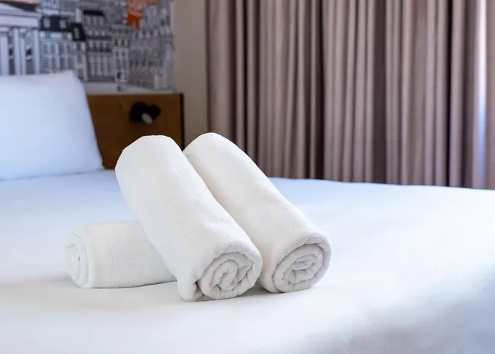 Easyhotel La Sagrera * برشلونة
