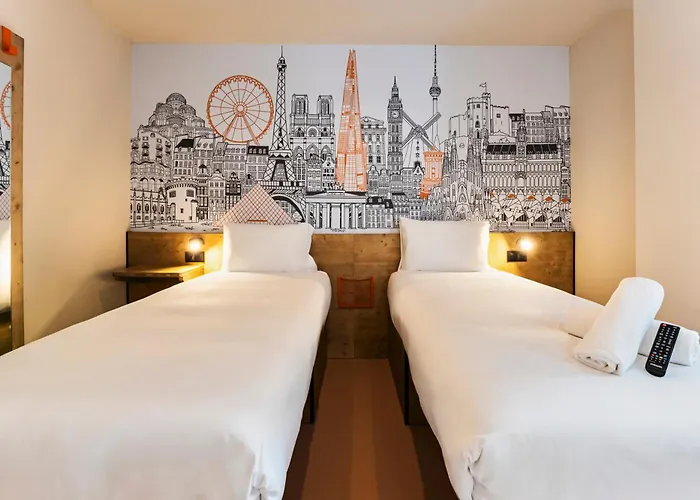 فندق Easyhotel La Sagrera برشلونة