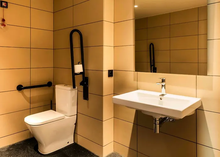 Easyhotel La Sagrera *