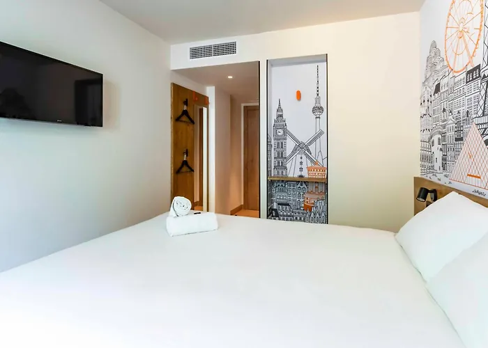 Easyhotel La Sagrera