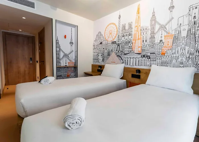 Easyhotel La Sagrera * برشلونة