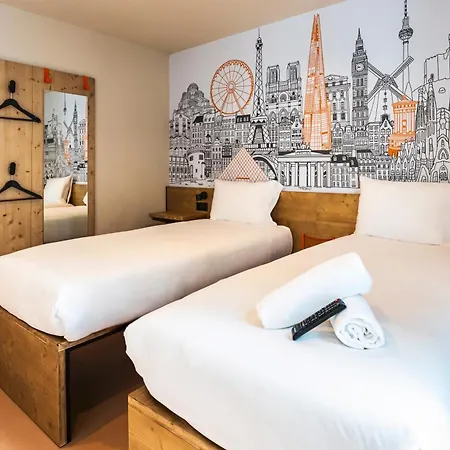 Easyhotel La Sagrera Ξενοδοχείο 2*