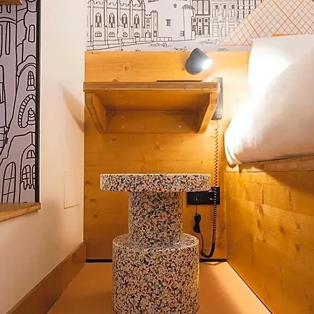 Easyhotel La Sagrera ホテル バルセロナ