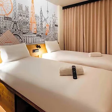 ホテル Easyhotel La Sagrera *