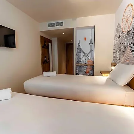 ホテル Easyhotel La Sagrera *