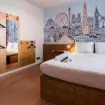 Easyhotel La Sagrera * برشلونة