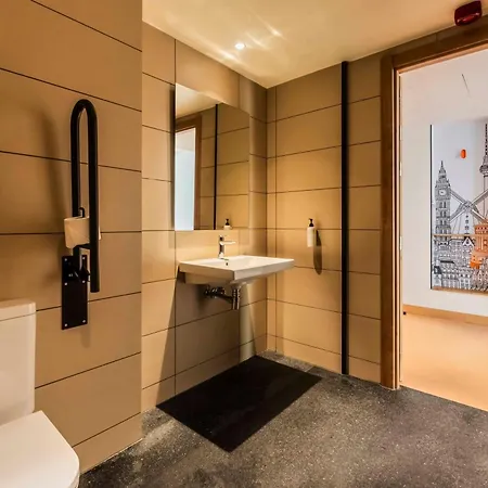Easyhotel La Sagrera Barcelona