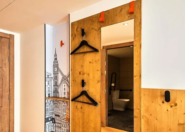 Easyhotel La Sagrera Hotel Barcelona