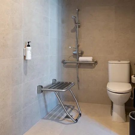 Easyhotel La Sagrera