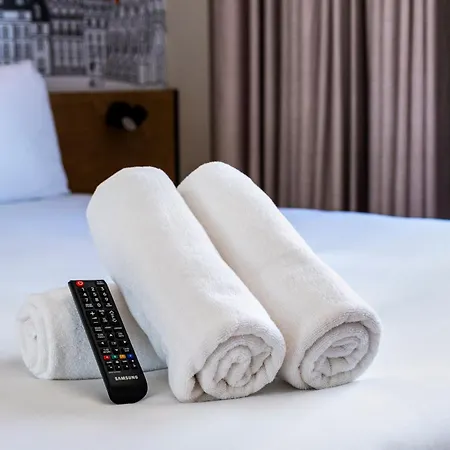 Easyhotel La Sagrera Hotel